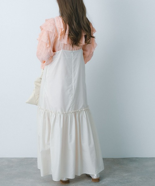 HEYUMM（ヘユム）の「ティアードキャミワンピース（ワンピース・レディース・チャコールグレー/アイボリー/ネイビー・ONE/S）」の6枚目の写真