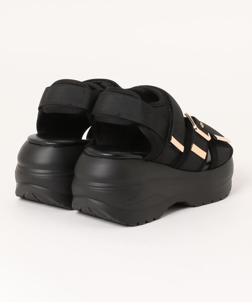 Mafmof(マフモフ)の「Mafmof(マフモフ)8cm厚底メガソールトリプルベルトスポーツサンダル(サンダル・レディース・ブラック/ホワイト・S/M/L/LL)」の15枚目の写真