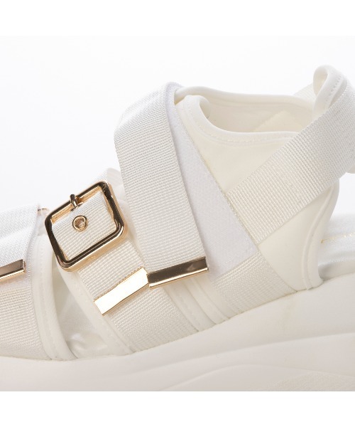 Mafmof(マフモフ)の「Mafmof(マフモフ)8cm厚底メガソールトリプルベルトスポーツサンダル(サンダル・レディース・ブラック/ホワイト・S/M/L/LL)」の14枚目の写真