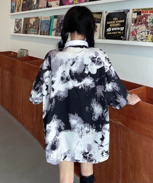SHEENA(シーナ)の「ニュアンス柄半袖ルーズシャツ(シャツ/ブラウス・レディース・ライトグレー系・M)」の8枚目の写真