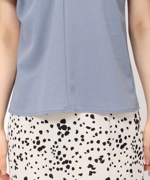 MISCH MASCH（ミッシュマッシュ）の「■2024春夏新作■ねじり2WAYカットブラウス/MM428103（シャツ/ブラウス・レディース・ブルー/ホワイト/ブラック・ﾌﾘ-）」の14枚目の写真