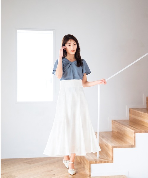 MISCH MASCH（ミッシュマッシュ）の「■2024春夏新作■ねじり2WAYカットブラウス/MM428103（シャツ/ブラウス・レディース・ブルー/ホワイト/ブラック・ﾌﾘ-）」の4枚目の写真