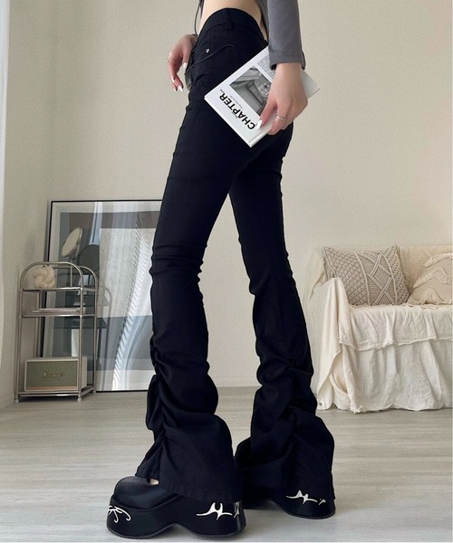 Chick（チック）の「【TAE×Chick】シャーリングブーツカットデニムパンツ（デニムパンツ・レディース・ブラック・S/M）」の9枚目の写真