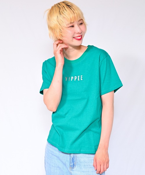 Alite cloth(アリーテクロス)の「箔プリントロゴTシャツ YIPPEE(Tシャツ/カットソー・レディース・ブラック/ホワイト/ベージュ/グレー/ピンク/オレンジ/ブルー/グリーン・FREE)」の5枚目の写真