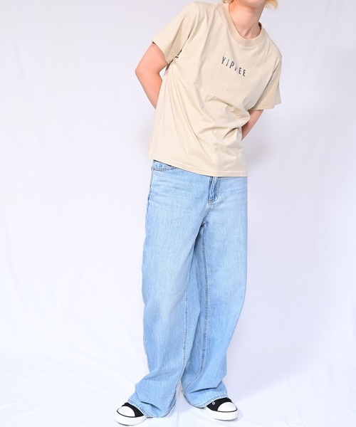 Alite cloth(アリーテクロス)の「箔プリントロゴTシャツ YIPPEE(Tシャツ/カットソー・レディース・ブラック/ホワイト/ベージュ/グレー/ピンク/オレンジ/ブルー/グリーン・FREE)」の20枚目の写真