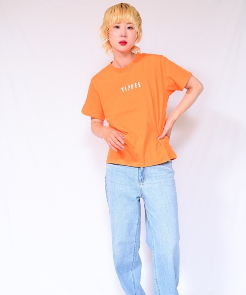 Alite cloth(アリーテクロス)の「箔プリントロゴTシャツ YIPPEE(Tシャツ/カットソー・レディース・ブラック/ホワイト/ベージュ/グレー/ピンク/オレンジ/ブルー/グリーン・FREE)」の10枚目の写真