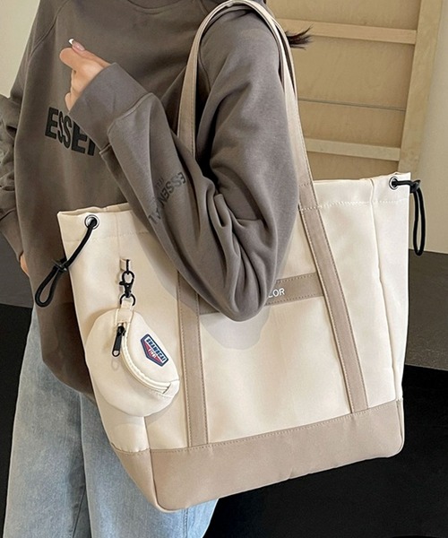 florist（フローリスト）の「【大容量・軽量】ミニポーチ付き♪シンプルカジュアルトートバッグ（トートバッグ・レディース・ホワイト系1/ホワイト系2/ブラック系2/ブラック系1・FREE）」の2枚目の写真