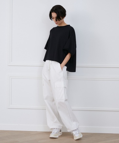 YVON（イヴォン）の「ヘビー天竺ワイドTシャツ（Tシャツ/カットソー・レディース・オフホワイト/ブルー/ブラック・9号）」の17枚目の写真