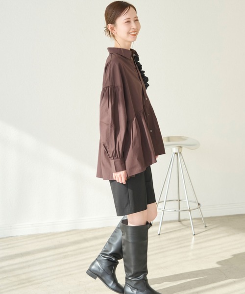 ROPE' PICNIC(ロペピクニック)の「ペプラムシャツ(シャツ/ブラウス・レディース・ブルー/ブラック/サックスブルー/オフホワイト/ダークブラウン・38)」の8枚目の写真