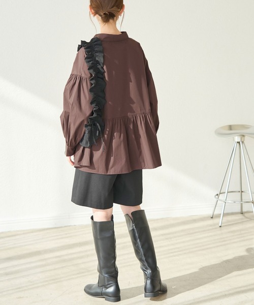 ROPE' PICNIC(ロペピクニック)の「ペプラムシャツ(シャツ/ブラウス・レディース・ブルー/ブラック/サックスブルー/オフホワイト/ダークブラウン・38)」の9枚目の写真