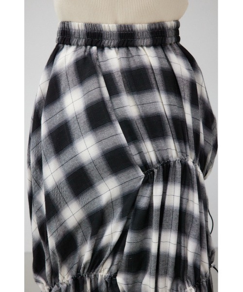 AZUL by moussy（アズールバイマウジー）の「チェックボリュームスカート（スカート・レディース・ブラウン/ブラック/ブルー/ブラック系その他2・FREE）」の17枚目の写真