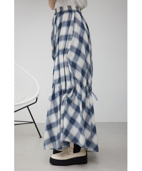AZUL by moussy（アズールバイマウジー）の「チェックボリュームスカート（スカート・レディース・ブラウン/ブラック/ブルー/ブラック系その他2・FREE）」の11枚目の写真