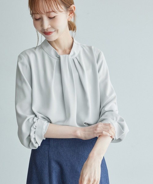 ROPE' PICNIC（ロペピクニック）の「リサイクルポリエステルフロントタックブラウス（シャツ/ブラウス・レディース・サックスブルー/ベージュ系その他/オフホワイト/チャコールグレー・38/36）」の4枚目の写真