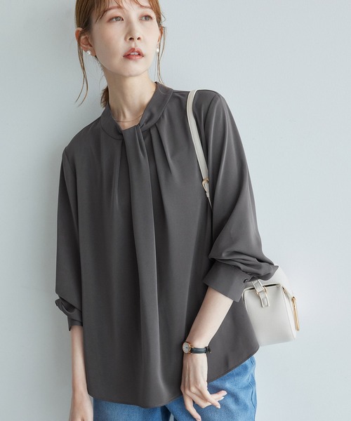 ROPE' PICNIC（ロペピクニック）の「リサイクルポリエステルフロントタックブラウス（シャツ/ブラウス・レディース・サックスブルー/ベージュ系その他/オフホワイト/チャコールグレー・38/36）」の13枚目の写真