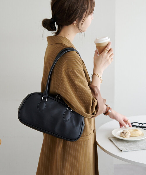 DISCOAT(ディスコート)の「ロングハンドルボストンバッグ(トートバッグ・レディース・キャメル/ブラウン/シルバー/ブラック・FREE)」の7枚目の写真