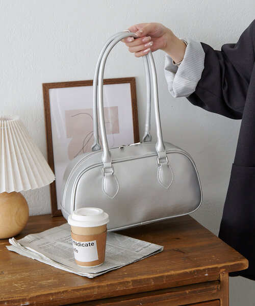 DISCOAT(ディスコート)の「ロングハンドルボストンバッグ(トートバッグ・レディース・キャメル/ブラウン/シルバー/ブラック・FREE)」の18枚目の写真