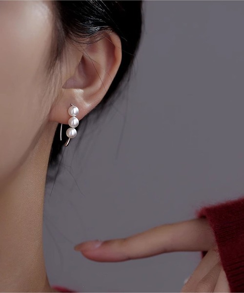 LA VORAGINE(ラ ヴォラジネ)の「アレルギー対応 エコパールピアス(ピアス(両耳用)・レディース・シルバー/ゴールド・FREE)」の4枚目の写真