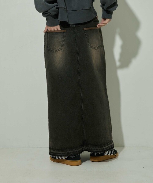 FREAK'S STORE(フリークスストア)の「NAUTICA/ノーティカ 退色デニムロングスカート(デニムスカート・レディース・ブルー/ブラック・ONE SIZE)」の22枚目の写真