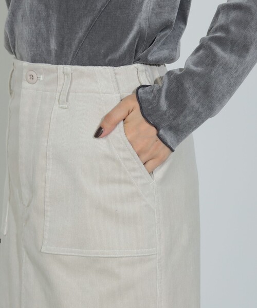 BEAMS HEART（ビームスハート）の「細コール ベイカー スカート（S～M）（スカート・レディース・ブルー/チャコールグレー/ホワイト系その他5/ブラウン系その他3・MEDIUM/SMALL）」の16枚目の写真