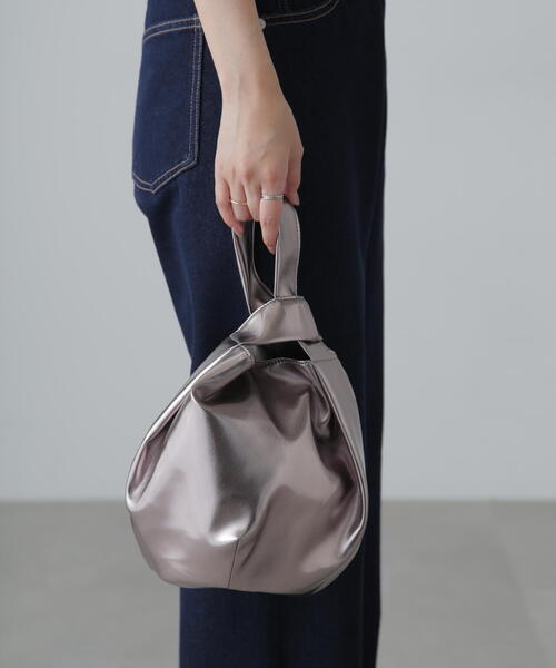 FREE'S MART（フリーズマート）の「◆ワンハンドルバッグ（ハンドバッグ・レディース・シルバー/ブラック・ﾌﾘ-）」の5枚目の写真
