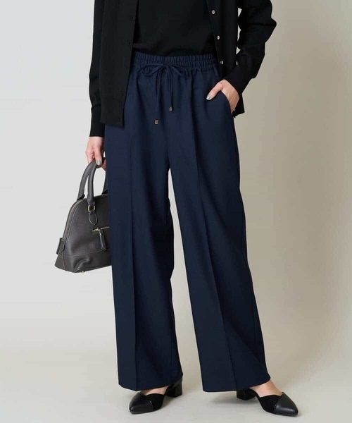 a.v.v（アーヴェヴェ）の「【洗える/イージーケア/吸水速乾/毛玉になりにくい】美楽るイージーワイドパンツ（その他パンツ・レディース・ブラック/ネイビー/グレー/ブラウン・40/38/36/42/34）」の4枚目の写真