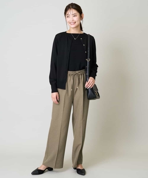 a.v.v（アーヴェヴェ）の「【洗える/イージーケア/吸水速乾/毛玉になりにくい】美楽るイージーワイドパンツ（その他パンツ・レディース・ブラック/ネイビー/グレー/ブラウン・40/38/36/42/34）」の10枚目の写真