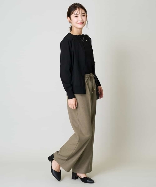 a.v.v（アーヴェヴェ）の「【洗える/イージーケア/吸水速乾/毛玉になりにくい】美楽るイージーワイドパンツ（その他パンツ・レディース・ブラック/ネイビー/グレー/ブラウン・40/38/36/42/34）」の12枚目の写真