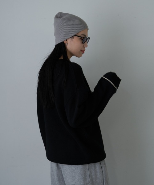 COLONY 2139（コロニートゥーワンスリーナイン）の「リサイクルポリクルーニット（ニット/セーター・メンズ・チャコールグレー/アイボリー/ブラック/グレイッシュベージュ・MEDIUM/LARGE）」の13枚目の写真