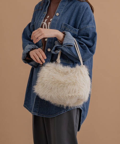 KATHARINE ROSS（キャサリンロス）の「【KATHARINE ROSS】【WEB限定】ラメファーショルダーバッグ（ショルダーバッグ・レディース・チャコールグレー/アイボリー・MEDIUM）」の11枚目の写真