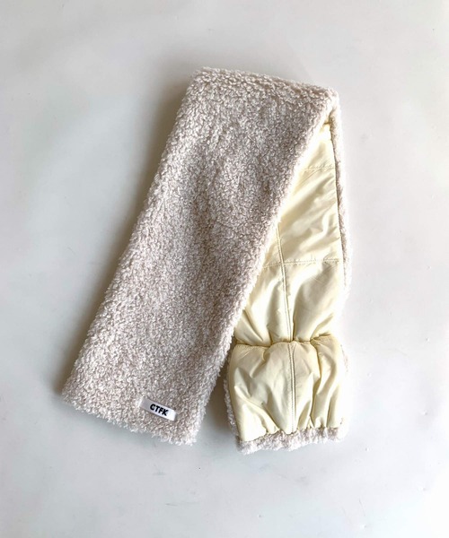 Casselini（キャセリーニ）の「ダウン風リバーティペット（ネックウォーマー/スヌード・レディース・アイボリー/ブラック・ONE SIZE）」の7枚目の写真