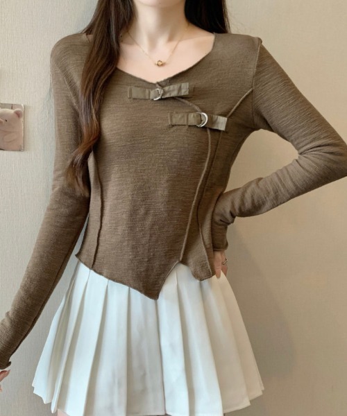 LADY LIKE（レディライク）の「サテンベルト付きアシンメトリートップス（Tシャツ/カットソー・レディース・ブラウン/ブラック・M）」の9枚目の写真
