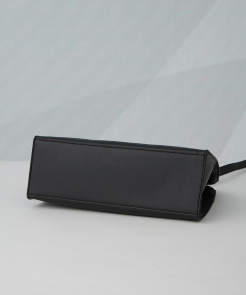 NANO universe（ナノユニバース）の「合皮ボストンバッグ（ボストンバッグ・レディース・ブラック/グレー系その他4/モカ・FREE）」の15枚目の写真