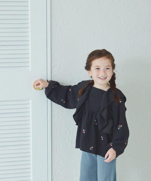 【新品未使用】マドモアゼルノンノン 定価2万 フリル襟 コーデュロイ シャツ マドモアゼルノンノン 定価2万 フリル襟 コーデュロイ シャツ NON 肩