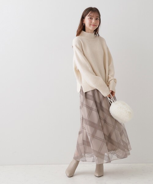 couture brooch（クチュールブローチ）の「◆【柔らかな肌ざわり・上質ニット】ヤクライクハイネックニット（ニット/セーター・レディース・アイボリー/ダークグレー/ベビーピンク/サックスブルー・38/42）」の18枚目の写真