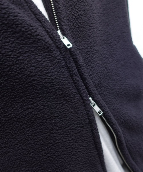 CORNERS（コーナーズ）の「ボアスタンドカラーベスト（ダウンベスト・レディース・チャコールグレー/ブラック/ベージュ系その他・M）」の9枚目の写真