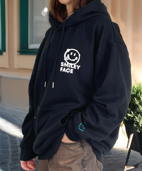 【美品、未使用】オシャレなパーカー DREAM GIRL イラストパーカー | VOLCAN&APHRODITE