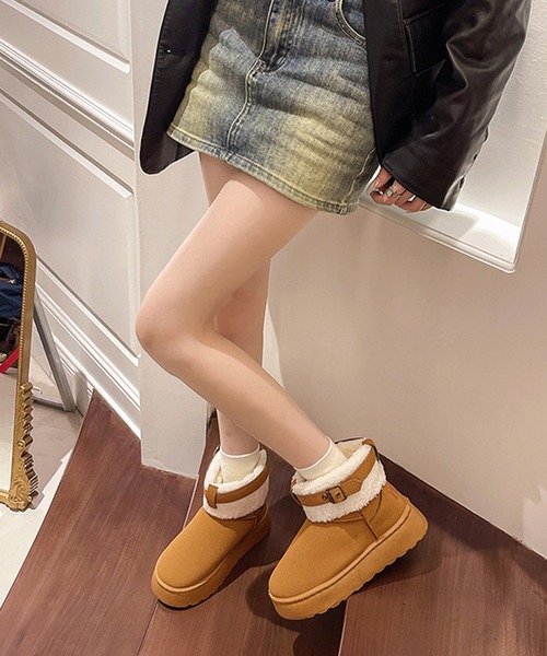 Lace Ladies（レースレディース）の「ベルト付き 折り返し ボア 厚底 ショート ブーツ（ブーツ・レディース・ベージュ/ブラック・23.5cm/24cm/24.5cm/25cm/23cm）」の7枚目の写真