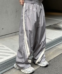 Chikashitsu +（チカシツプラス）の「【Chikashitsu +】set up side line track pants / 【チカシツプラス】セットアップサイドライントラックパンツ（カーゴパンツ）」