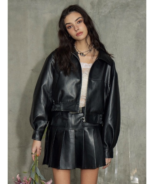 EVRIS（エヴリス）の「レザーライクプリーツミニスカート（スカート・レディース・ブラウン/ブラック・MEDIUM/SMALL）」の19枚目の写真