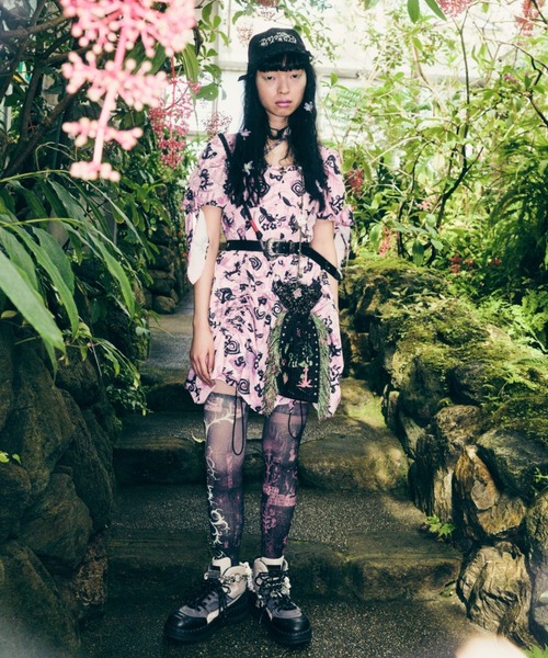 rurumu:(ルルムウ)の「rurumu:/ルルムウ/adjustable strap jacquard pochette(ショルダーバッグ・レディース・グレー/アイボリー/ブラック・FREE)」の6枚目の写真