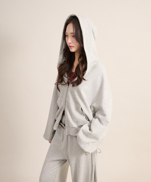 apres jour mignon(アプレジュールミニョン)の「スノーパウダー加工パーカー(パーカー・レディース・ベージュ/ブラック/ボルドー/ブラウン系その他/レッド/ネイビー/杢グレー/ピンク/ブルー・X-LARGE/フリー)」の16枚目の写真