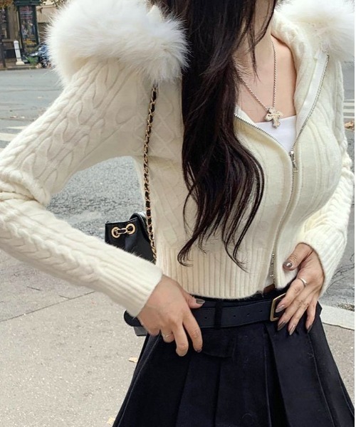 cygne 黒 ファー風ショート丈長袖カーディガン knit | Cygne