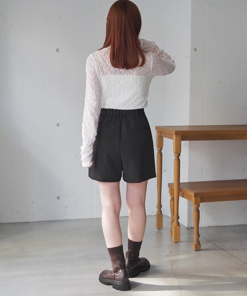 tiptop(ティップトップ)の「レースハイネックギャザーロンT(Tシャツ/カットソー・レディース・オフホワイト/イエロー/ブラック・FREE)」の12枚目の写真