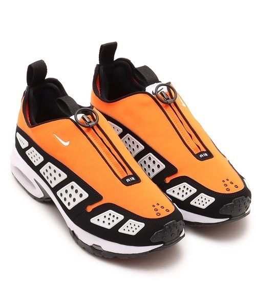 NIKE(ナイキ)の「NIKE W AIR MAX SNDR / ナイキ ウィメンズ エア マックス SNDR 【SP】(スニーカー・レディース・オレンジ・26.0cm/25.5cm/25.0cm/24.5cm/29.0cm/28.5cm/28.0cm/27.5cm/27.0cm/26.5cm)」の1枚目の写真