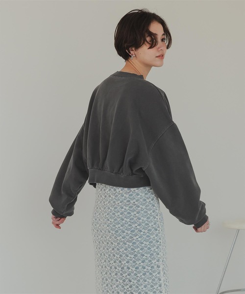 titivate（ティティベイト）の「ピグメント裏毛カットソースウェット（スウェット・レディース・チャコール/アイボリー・M/L/XL）」の11枚目の写真