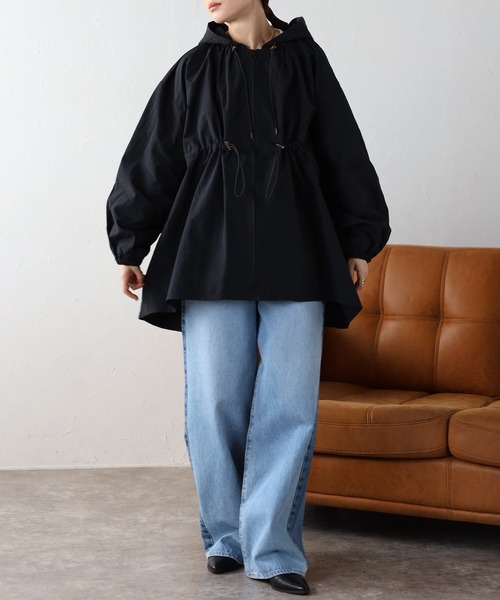 Fizz（フィズ）の「ゆったりドロストフード付きブルゾン（ナイロンジャケット・レディース・ブラック/アイボリー/ライトカーキ・M）」の10枚目の写真