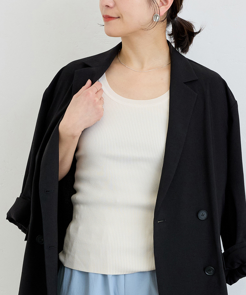 JOURNAL STANDARD（ジャーナルスタンダード）の「Uネックニットタンク（タンクトップ・レディース・チャコールグレー/アイボリー/ネイビー・FREE）」の7枚目の写真