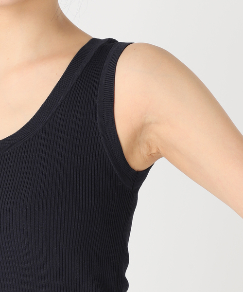 JOURNAL STANDARD（ジャーナルスタンダード）の「Uネックニットタンク（タンクトップ・レディース・チャコールグレー/アイボリー/ネイビー・FREE）」の17枚目の写真