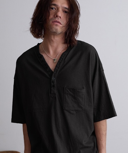 EGO TRIPPING(エゴトリッピング)の「mt9491- QUENCH ヘンリーネックTシャツ(Tシャツ/カットソー・メンズ・ホワイト/ブラック/グレー・46/48)」の3枚目の写真
