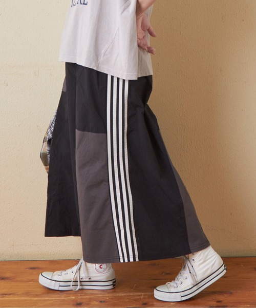 CUBE SUGAR（キューブシュガー）の「ナイロン×カットソーラインギャザースカート（スカート・レディース・スミクロ/ナチュラル/ベージュ/カーキ・M）」の2枚目の写真